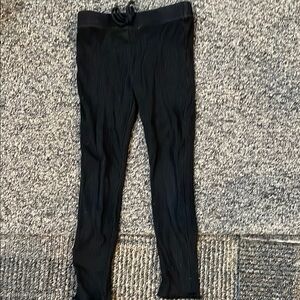 Girls size 6 black sweatshirt material pants
